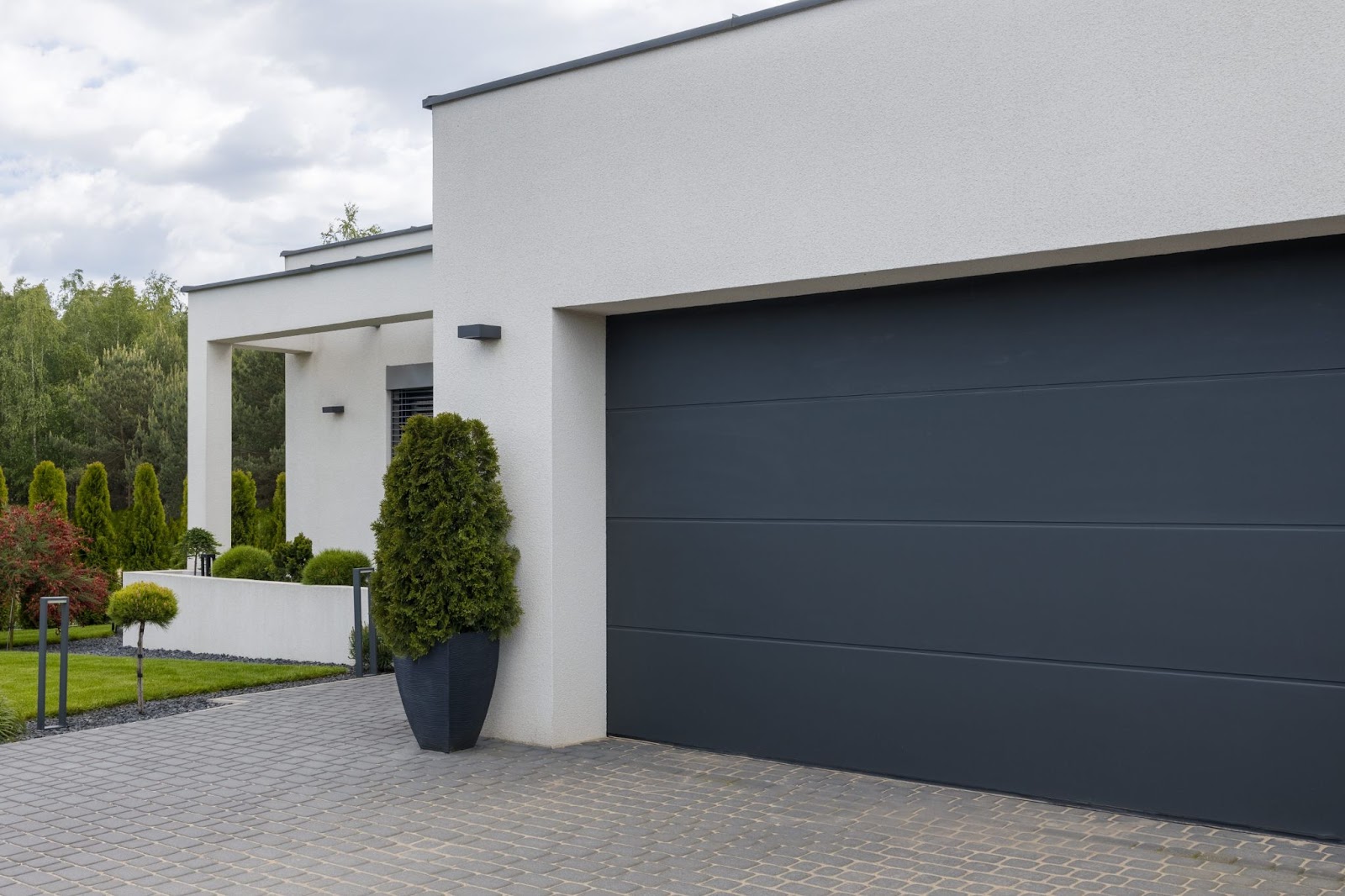 Garage Door Replacement Cost: What to Expect